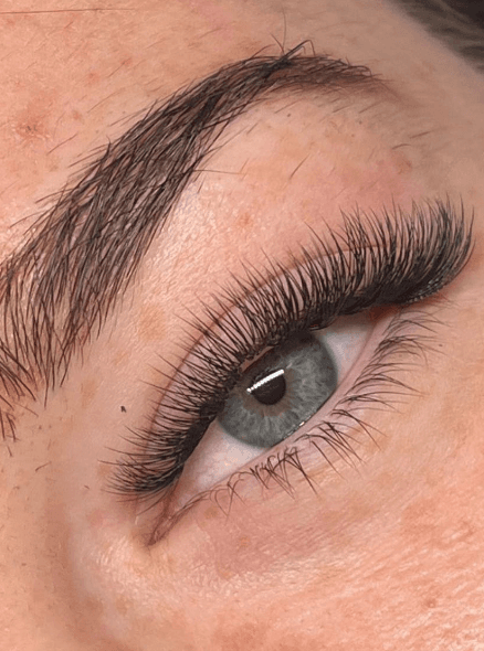 Extensions de cils 1